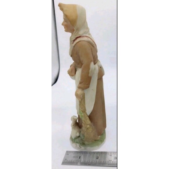 Vintage HOMCO Home Interiors Lady Ceramic Figurine Farmhouse Decor Bunny GLUED - Picture 2 of 10